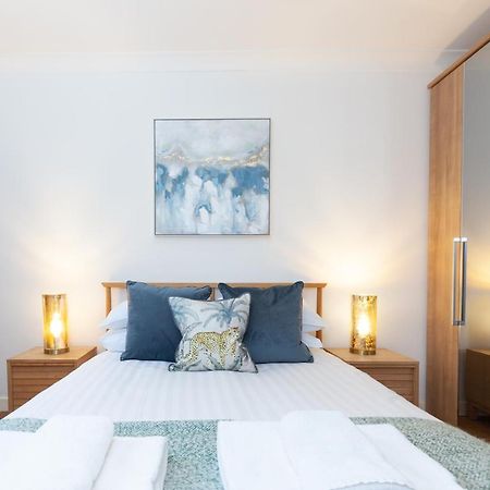 Vibrant & Bright City Centre Apartment! Oxford Luaran gambar