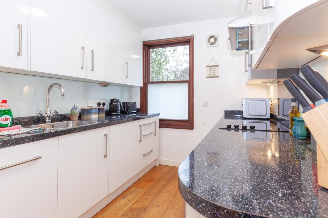 Vibrant & Bright City Centre Apartment! Oxford Luaran gambar