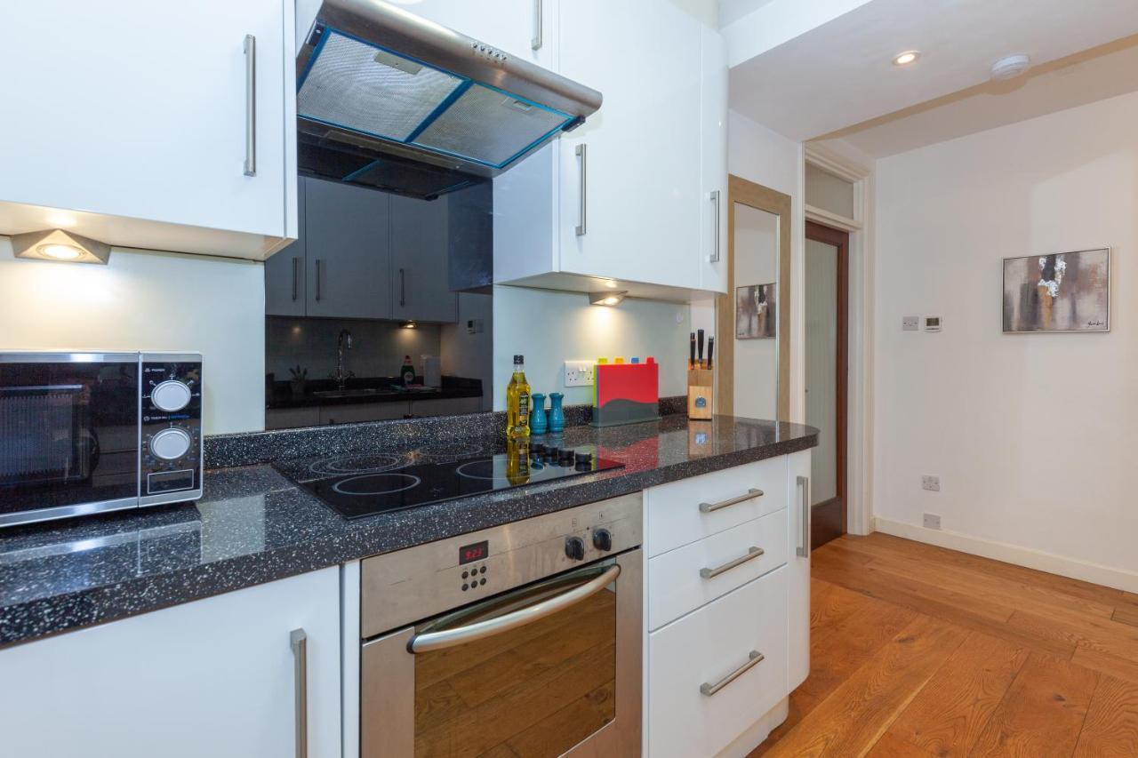 Vibrant & Bright City Centre Apartment! Oxford Luaran gambar