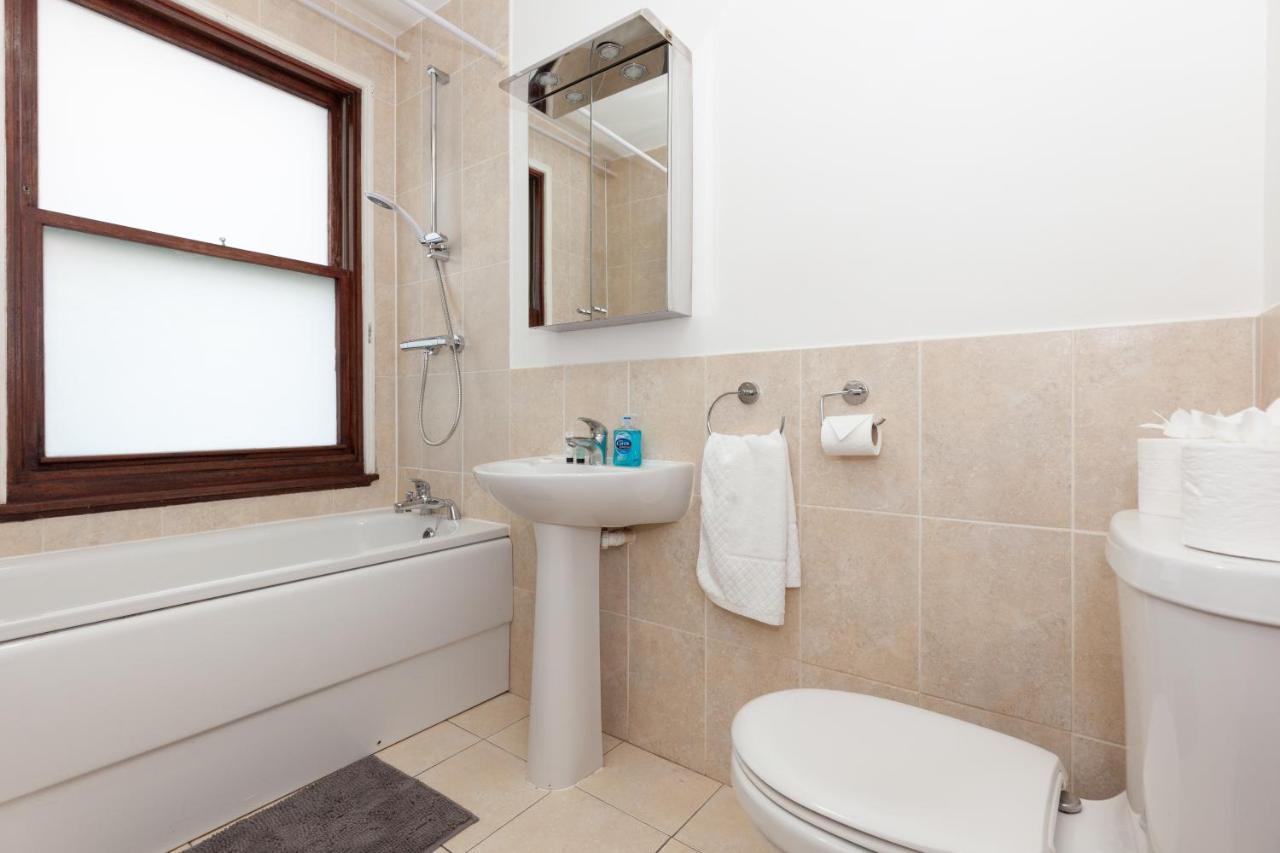 Vibrant & Bright City Centre Apartment! Oxford Luaran gambar