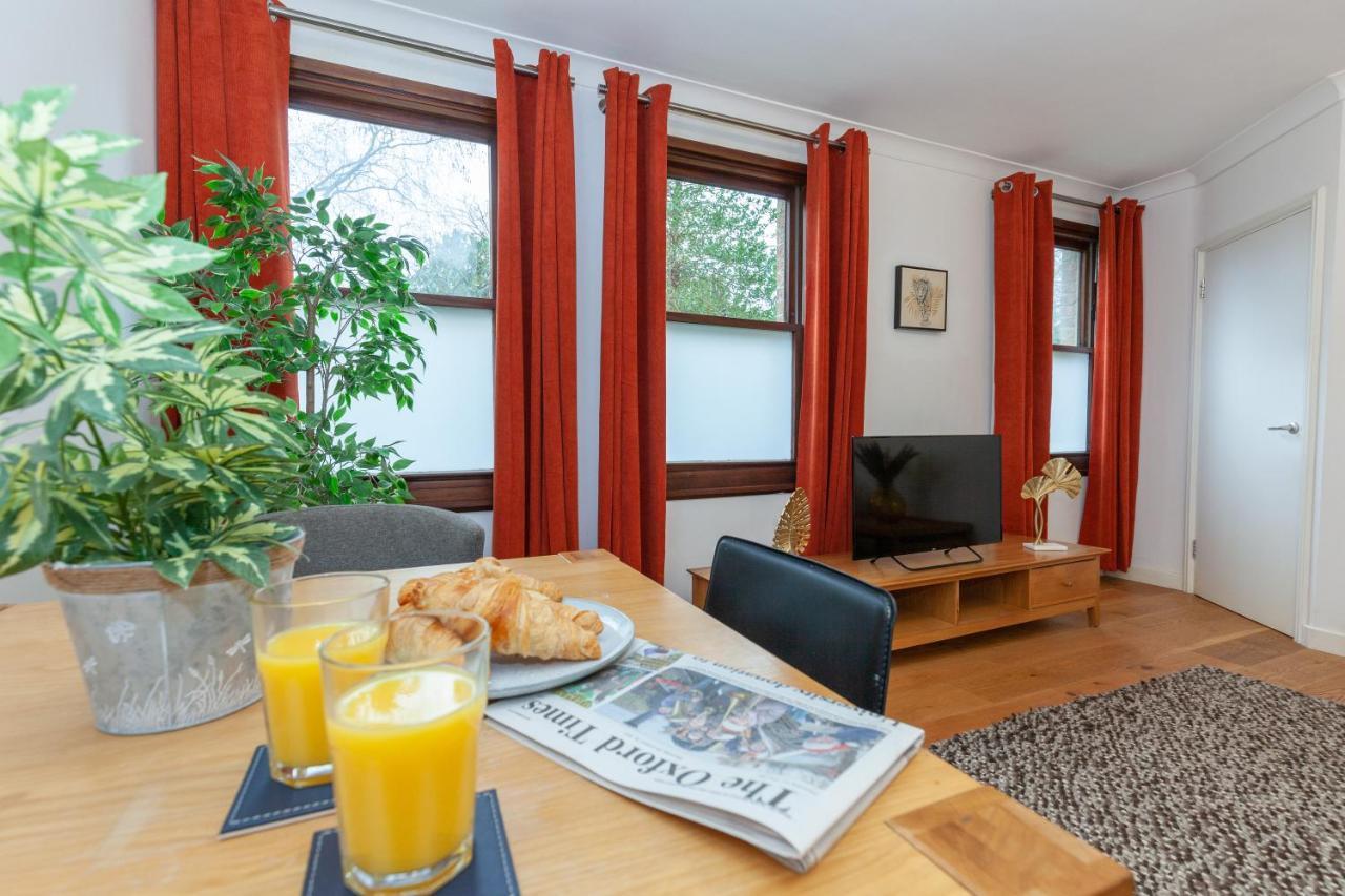 Vibrant & Bright City Centre Apartment! Oxford Luaran gambar